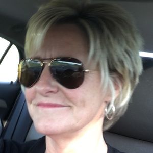 Meet your Posher, Jacqueline